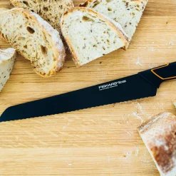 Kniver>FISKARS Edge Brødkniv 23cm