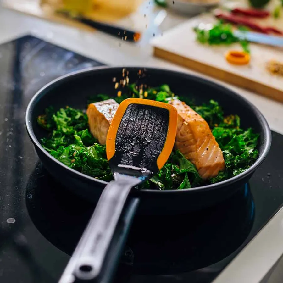 Redskaper>FISKARS Functional Form Stekespade