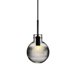 Taklamper|Lamper Fra Hadeland Glassverk>HADELAND GLASSVERK Krystallkule Taklampe Skjær Røkgrå