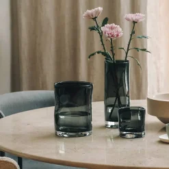 Dekor|Vaser>HADELAND GLASSVERK Sine Vase 20,5x16cm Røkgrå