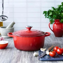 Støpejern>LE CREUSET Støpejernsgryte 4,2L/24cm Cerise