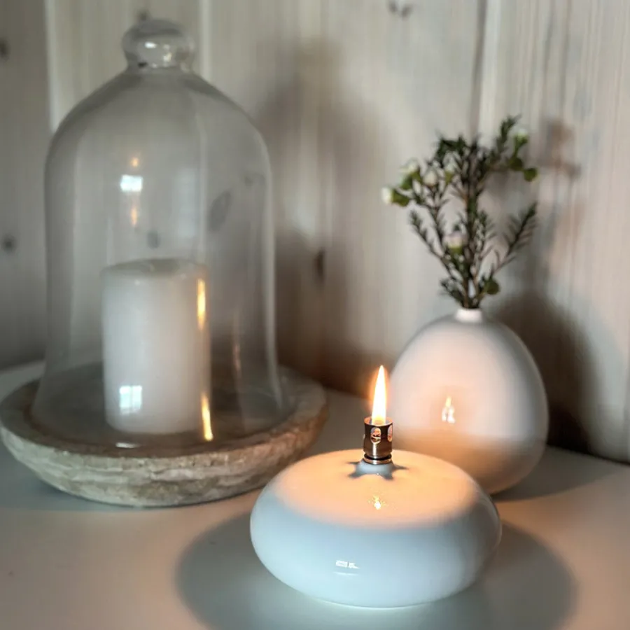 Lys>PORSGRUNDS PORSELÆNSFABRIK Nordic Living Oljelampe 13,5 x 7cm Hvit