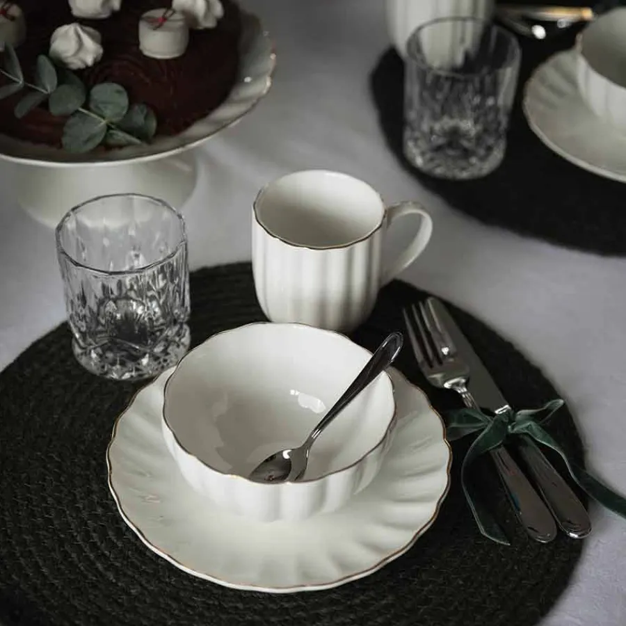 Skåler|Dessertskåler>NOVA Lilly Bolle 13cm Hvit m/Gullkant
