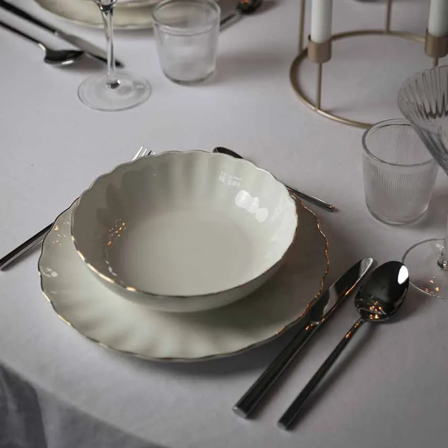 Dype Tallerkener>NOVA Lilly Dyp Tallerken 20cm Hvit m/Gullkant