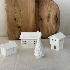Lys>PORSGRUNDS PORSELÆNSFABRIK Porsgrunds Porselænsfabrik Jul På Tunet Veslestugu Med Pipe 13,4x10,8cm